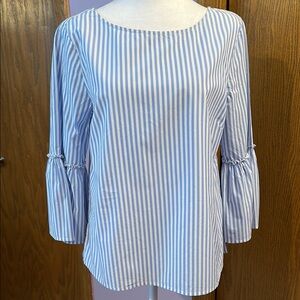 Vineyard Vines Blue Striped Women's Top size small.